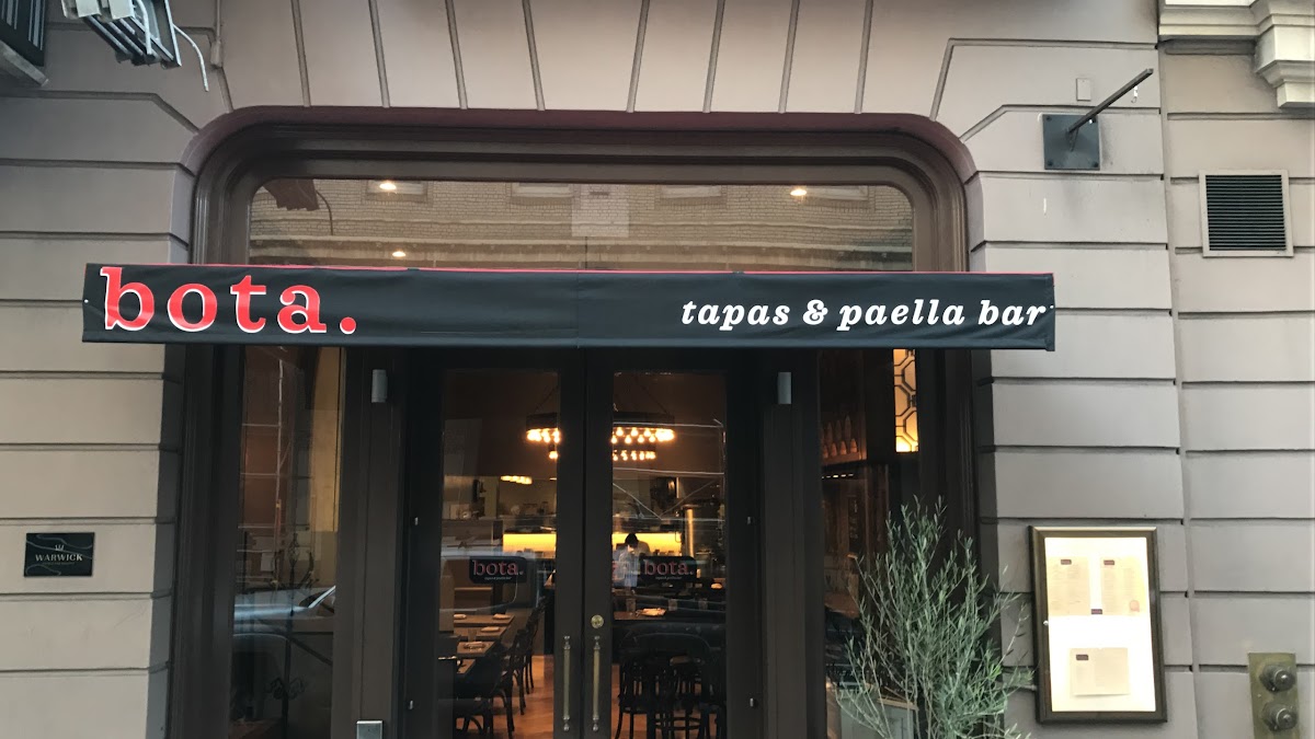 Bota Tapas & Paella Bar